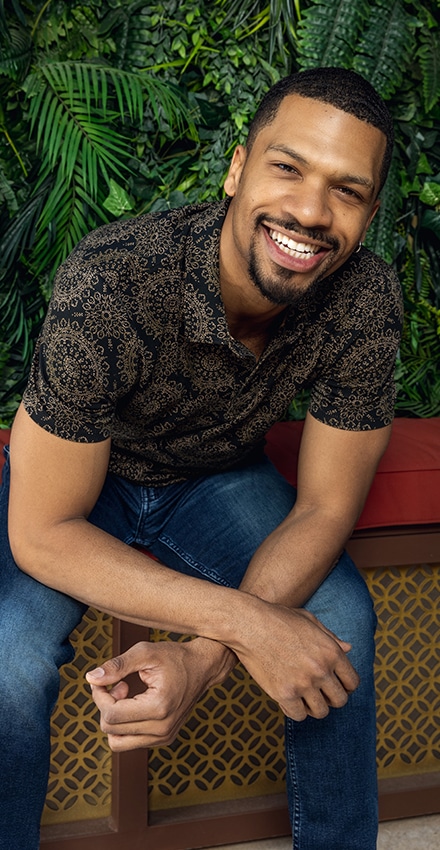 Johnny_Dutch_440x850_2